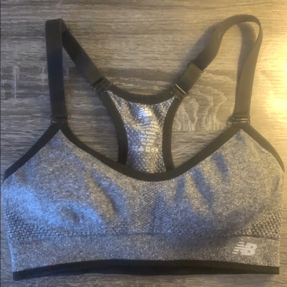 sports bra